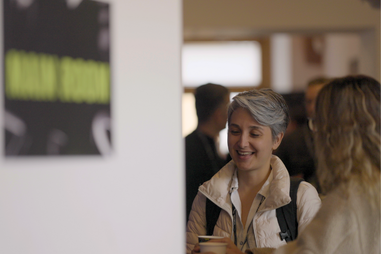 People having a good time and enjoying coffee at Search Evolution Summit